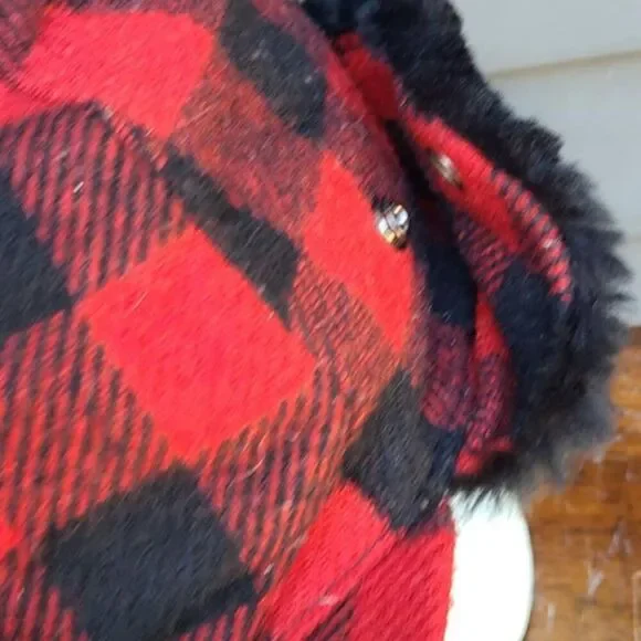 UGG Black shearling Red Black Buffalo Plaid Lumberjack Hat size L/XL